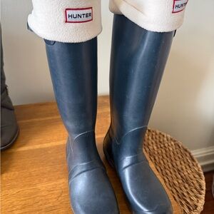 Hunter Navy Tall Rain Boots and Inserts